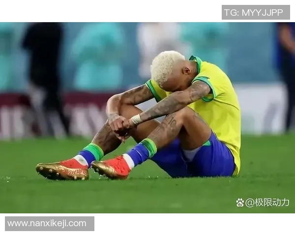 宠妻狂魔足球明星的甜蜜生活与赛场拼搏的双重魅力